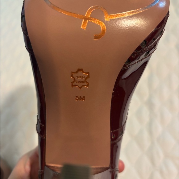 Dark red high heels - Picture 5 of 6